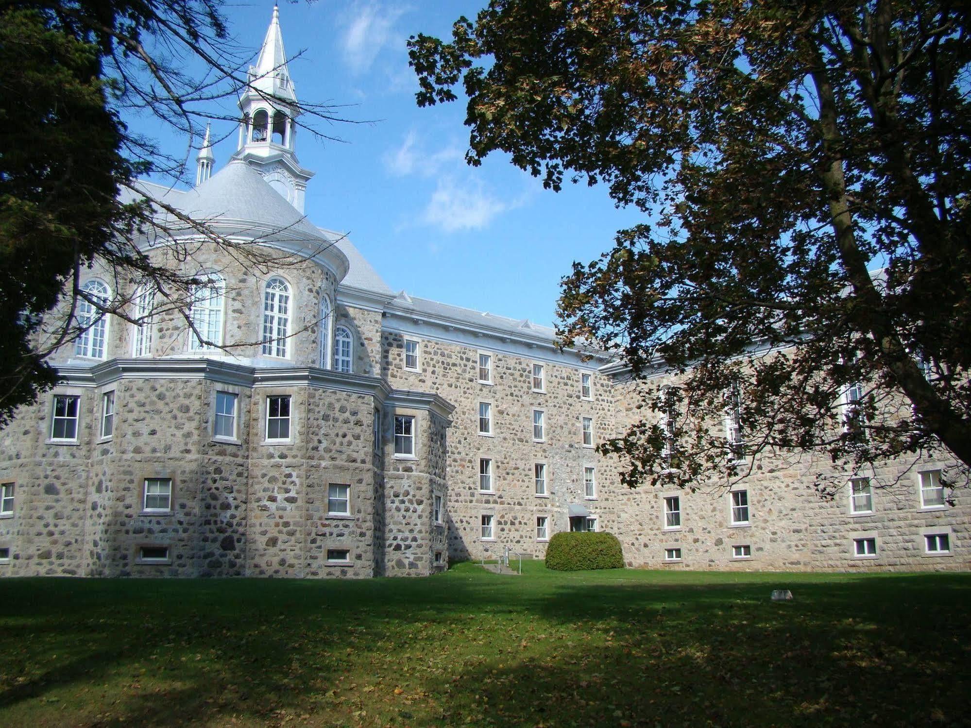 Auberge De L'Abbaye D'Oka المظهر الخارجي الصورة