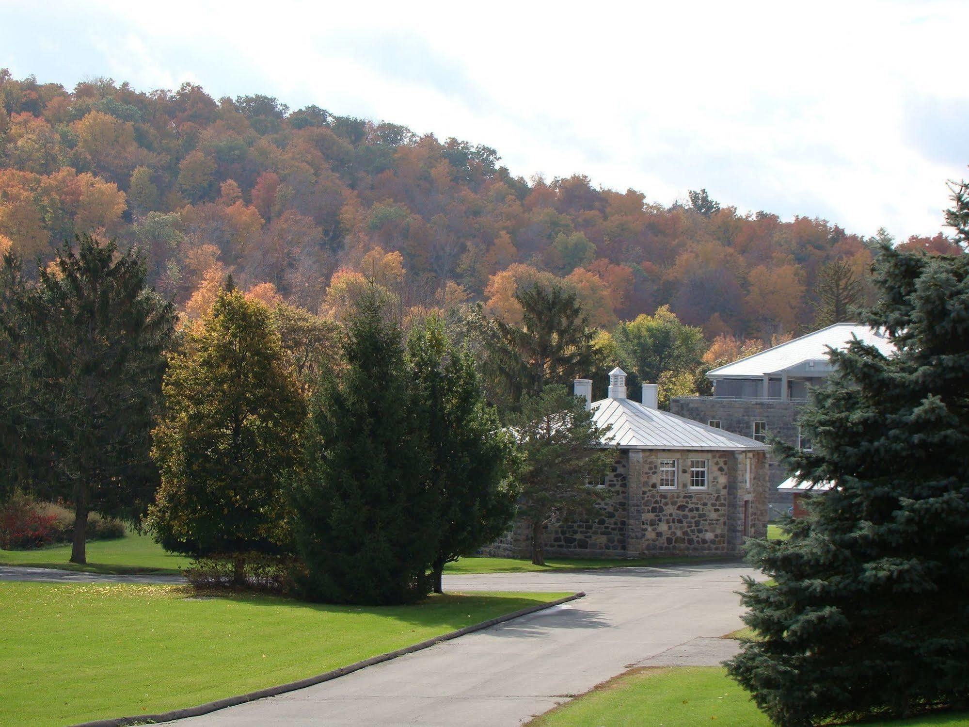 Auberge De L'Abbaye D'Oka المظهر الخارجي الصورة