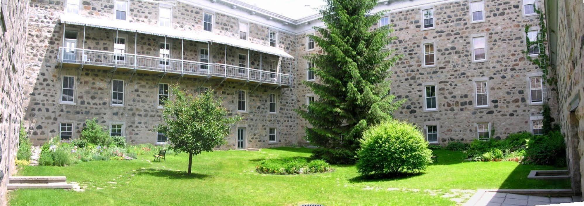 Auberge De L'Abbaye D'Oka المظهر الخارجي الصورة